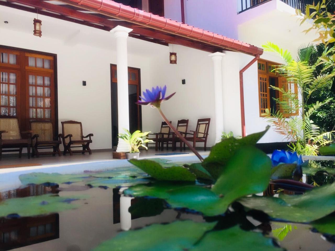 Casa Blanca Hotel Ahangama Ngoại thất bức ảnh
