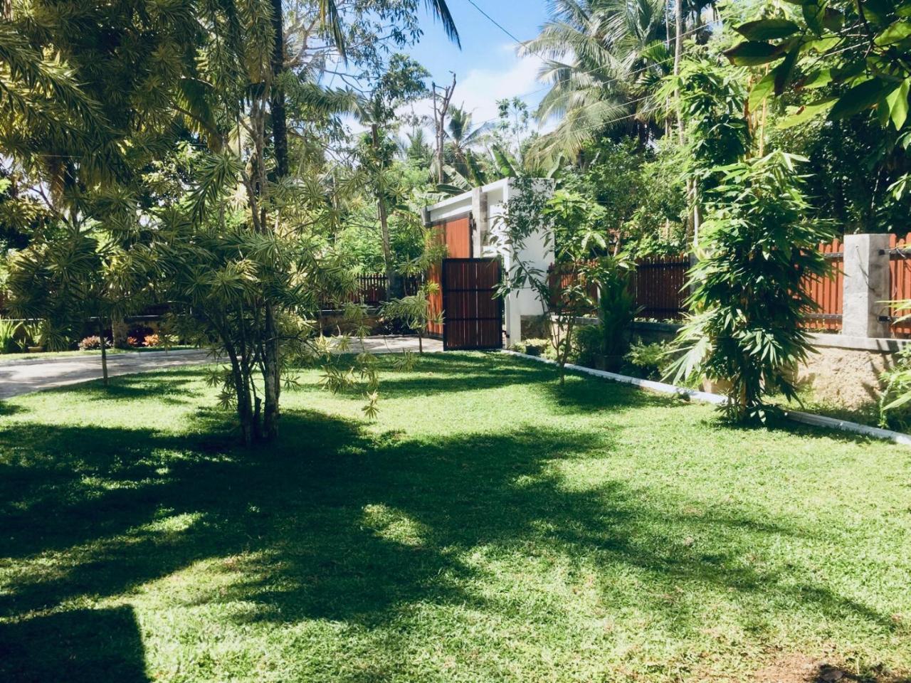 Casa Blanca Hotel Ahangama Ngoại thất bức ảnh