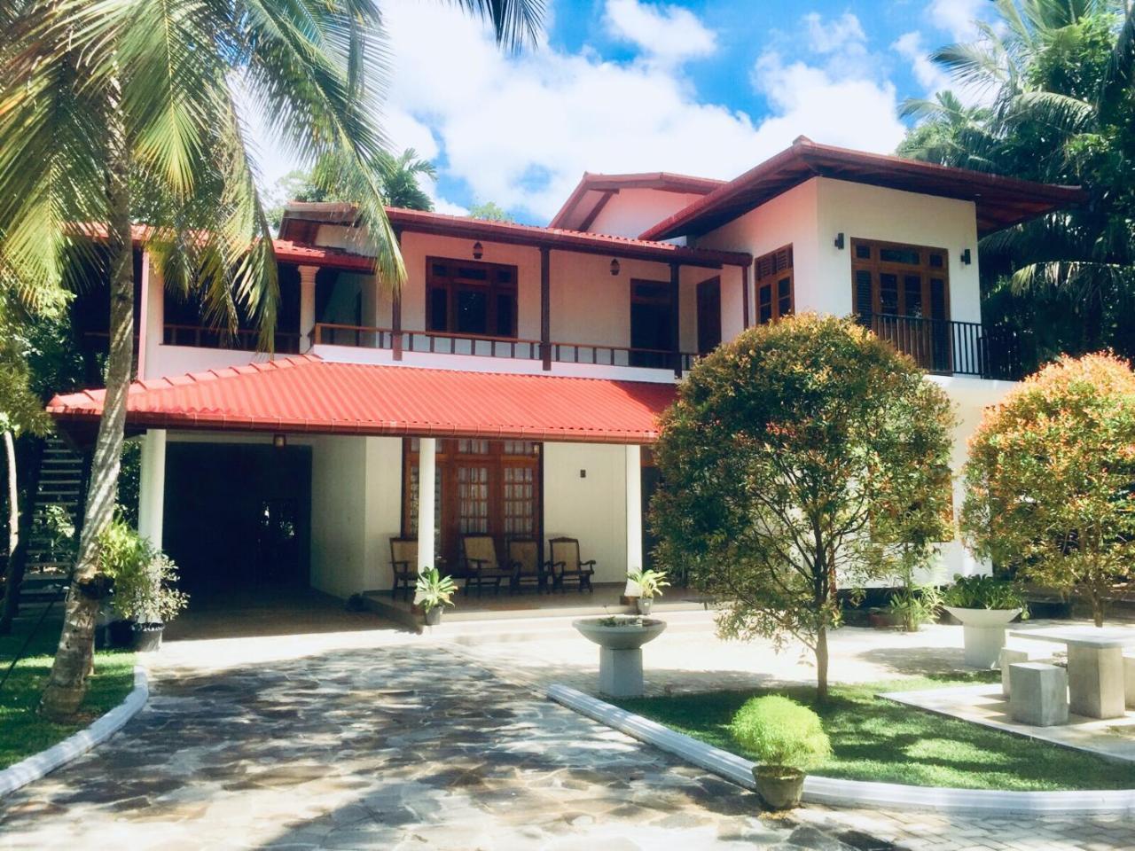 Casa Blanca Hotel Ahangama Ngoại thất bức ảnh