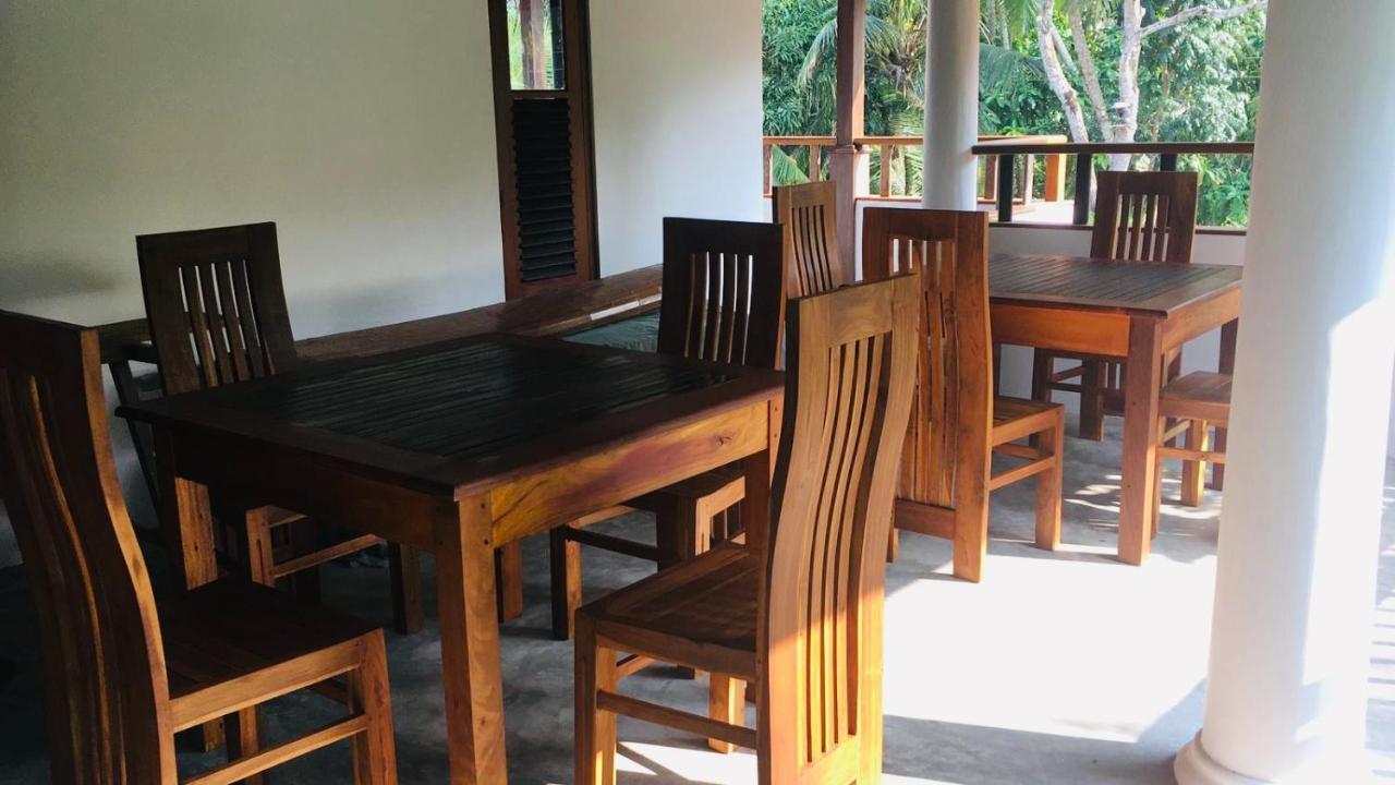 Casa Blanca Hotel Ahangama Ngoại thất bức ảnh